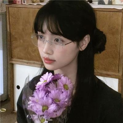 不是孤单一人2023